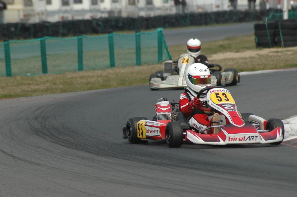 Simon Birch Kristensen (53) på vej til sejren i Rotax Mini
(Foto: Niels Kiilerich)